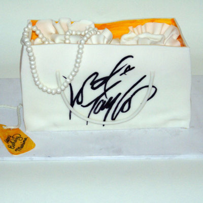 Shop-A-Holic Theme Cake