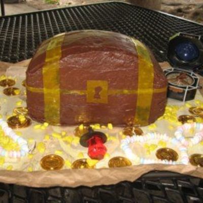 Treasure Chest Cake
