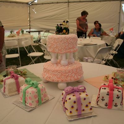 60Th Anniversary Cake(S)