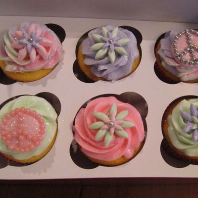 Birthday Girl Cupcakes Ii