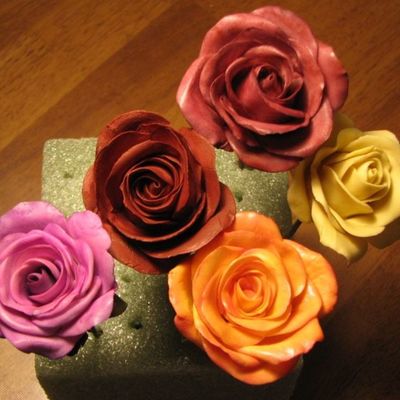 Gumpaste Roses
