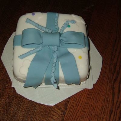 Course 3 Fondant Bow Cake