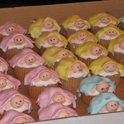 Baby Shower Cupcakes