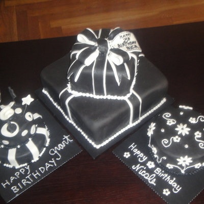 Cake Trio
