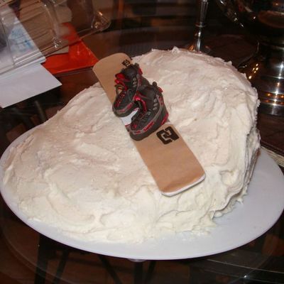 Snowboarding Cake