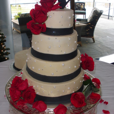 Black Ribbon Wedding Cake