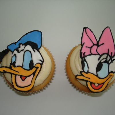 Donald & Daisy Cupcakes