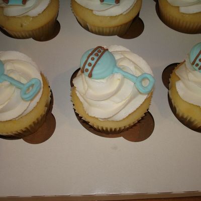 Baby Rattles Cupcakes