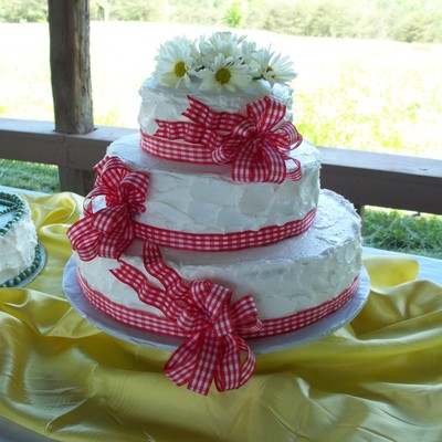 Pretty Country Wedding Cake