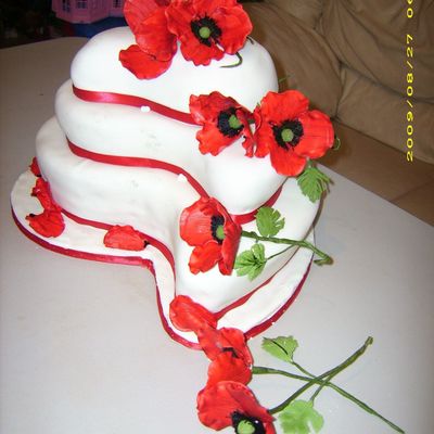 Poppy Wedding Cake