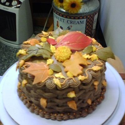 Thanksgiving/fall Cake