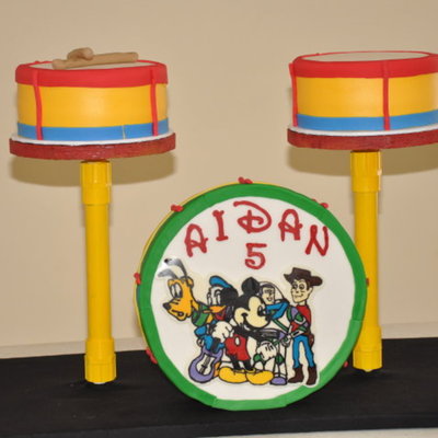 Mickey Mouse And Friends Drum Cake