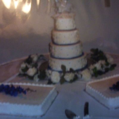 Round Wedding Cake