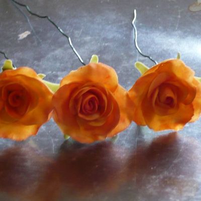 Center View Of Gumpaste Roses