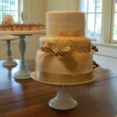 Antique Lace Wedding Cake