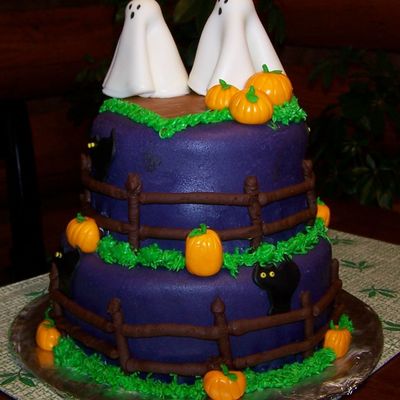 Ghostly Cake