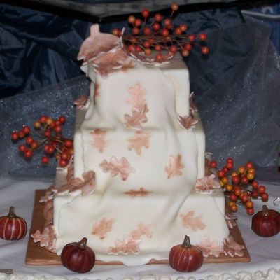 Fall Themed Wedding Cake