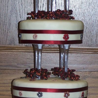 Round Wedding Cake Four Tiered