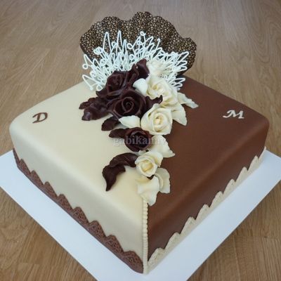 Square Cake With Chocolate Roses