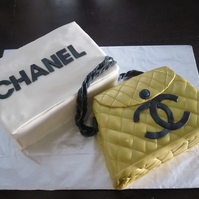 Chanel Purse And Box Cake