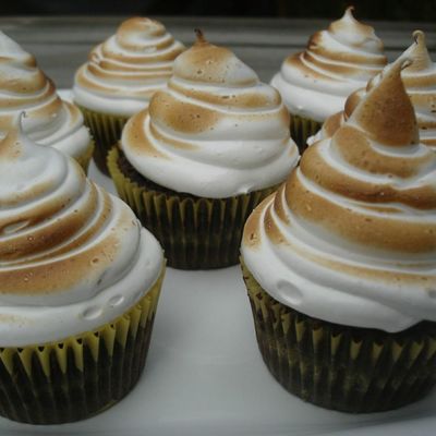Chocolate Graham Cracker Cupcakes