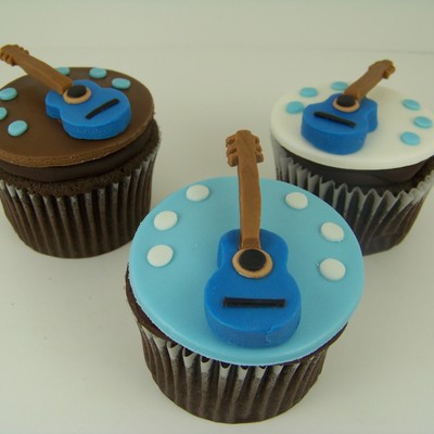 Guitar Cupcakes