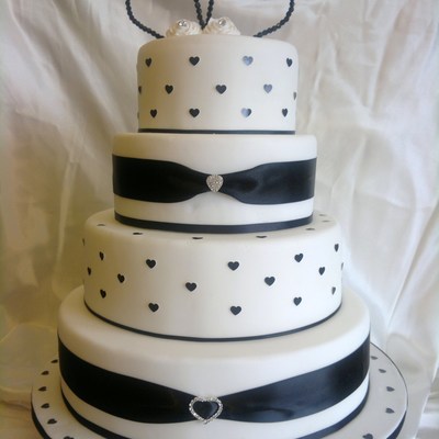 Hearts & Brooches Wedding Cake