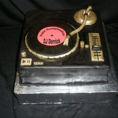 Derrick's Turntable