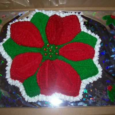 Poinsettia Cake