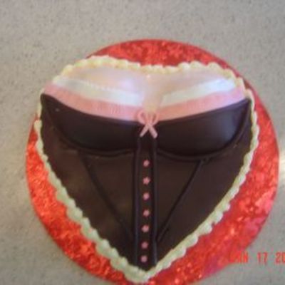 Lingerie Cake (Bustier Cake)