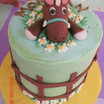 Smash Horse Cake