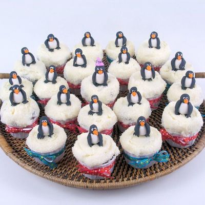 21 St Birthday Penguin Cupcakes