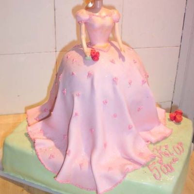 Barbie Cake