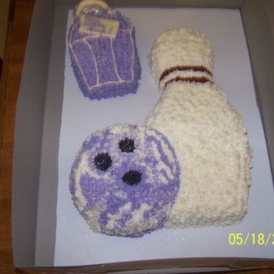 Bowling Ball Cake