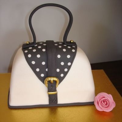 Tania's Bag Cake