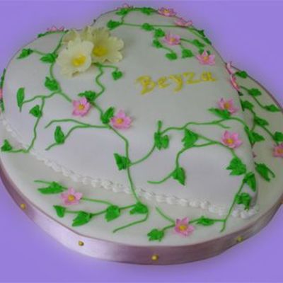 A Cake For A Young Lady!