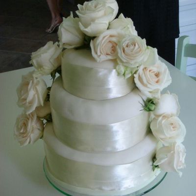 Ivory And Creme Wedding Cake