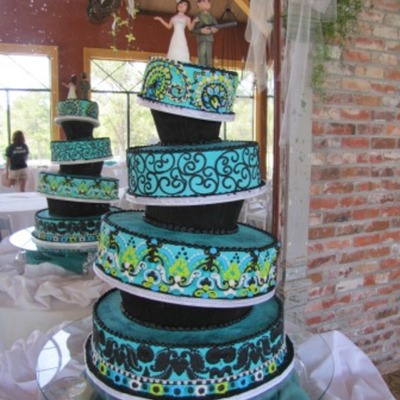 Topsy-Turvy Wedding Cake (Blue)
