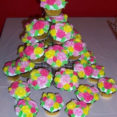 Flowery Cupcake Tree