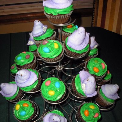 Easter Cupcakes With Peeps And Jelly Beans!