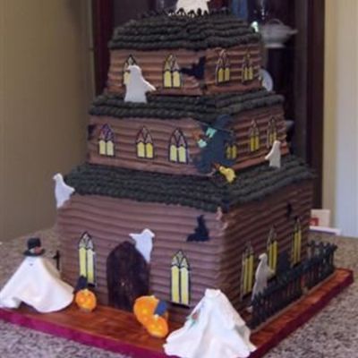 Haunted House Wedding Cake