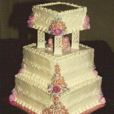 Stacked Sqs W-Dropflowers