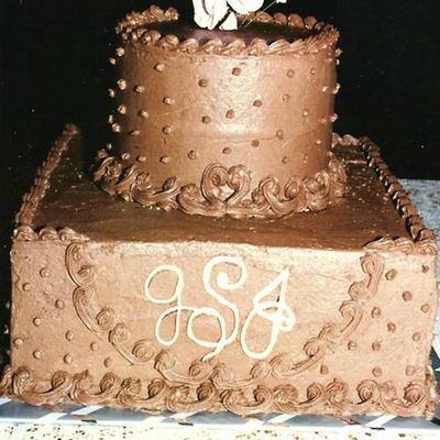 Round & Sq Choco Tiers