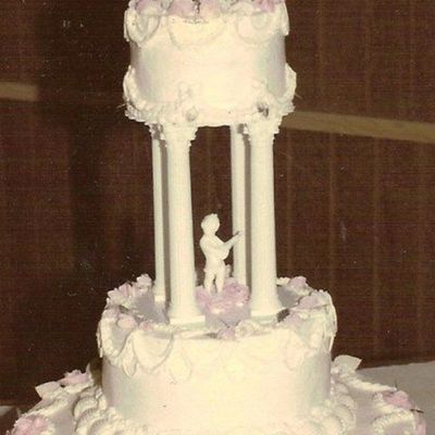 Roses, Swags & Cupid