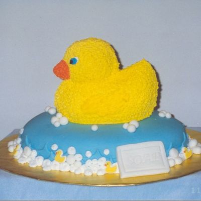 Baby Shower Duck Cake