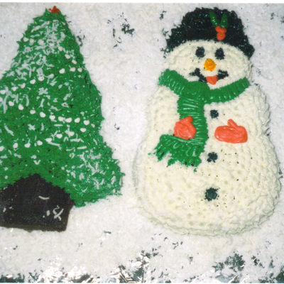 Snowman & Tree Cake
