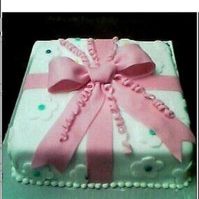 First Fondant Cake/ Wilton Course 3