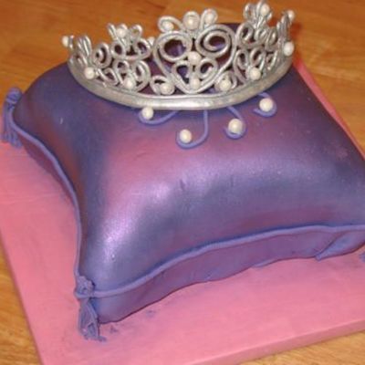 Pillow Cake With Tiara
