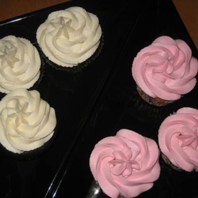 Chocolate And Strawberry Cupcakes