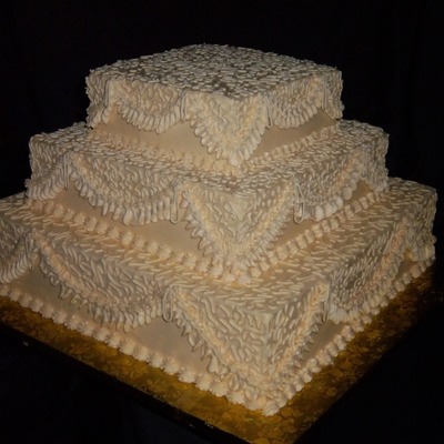 3 Tier Square